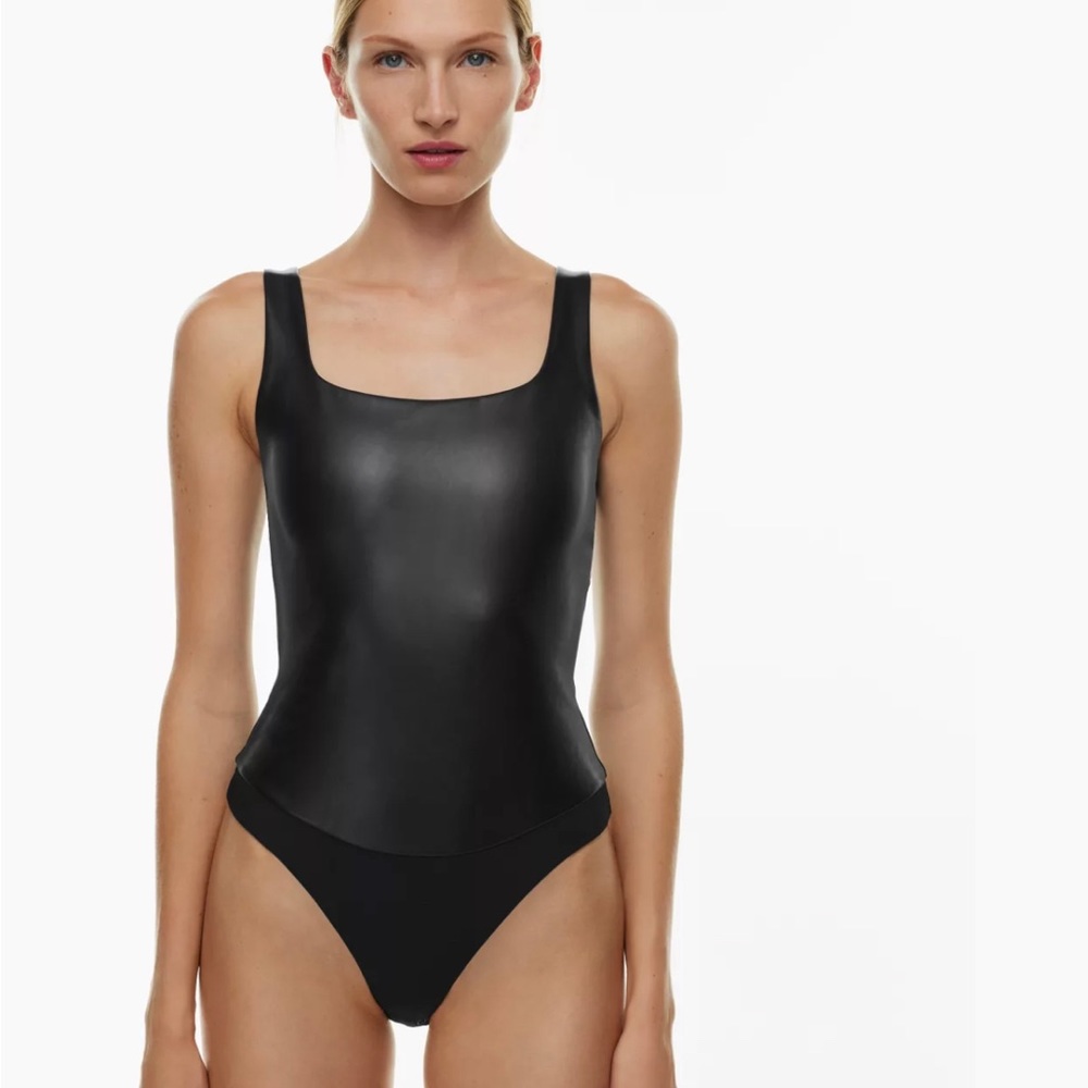 Aritzia, T’en by Babaton, Lure bodysuit